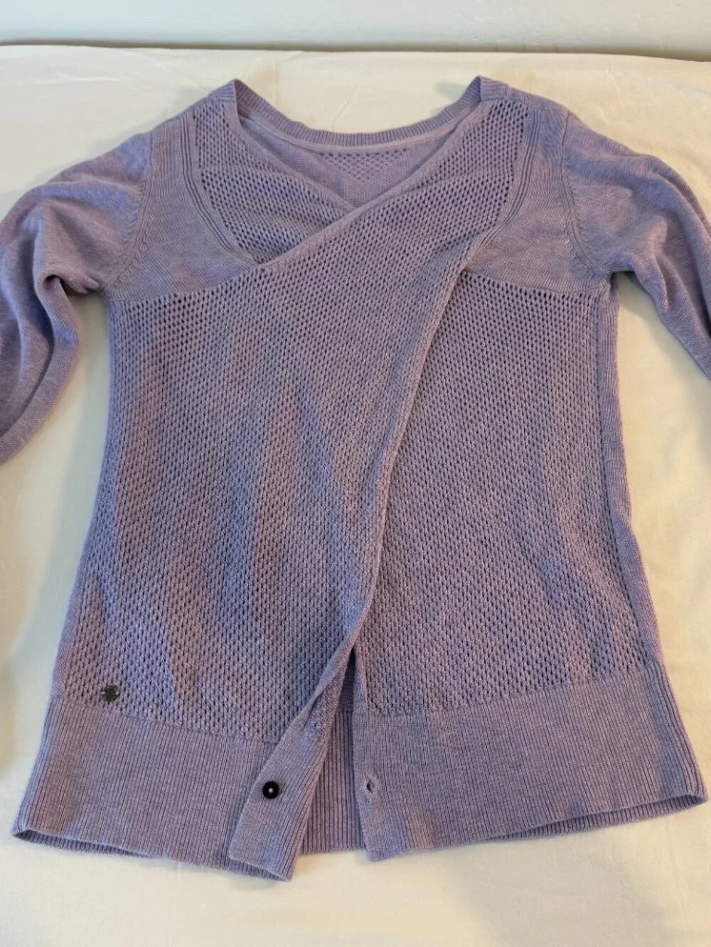 Lululemon Lavender Knit Sweater Womens Medium Purple Lightweight Long Sleeve